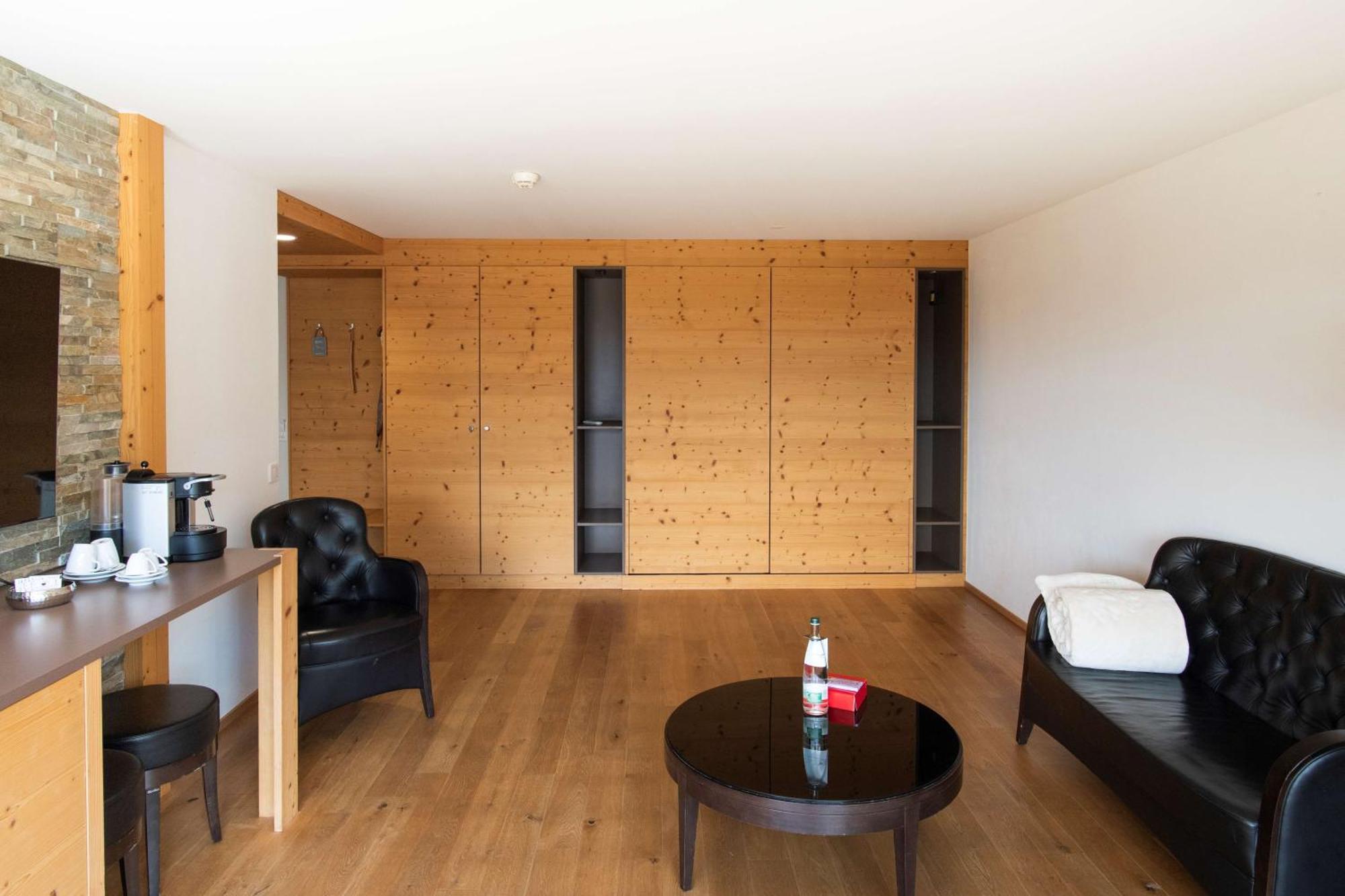 Cailler & Bains De La Gruyere Hotel 4*